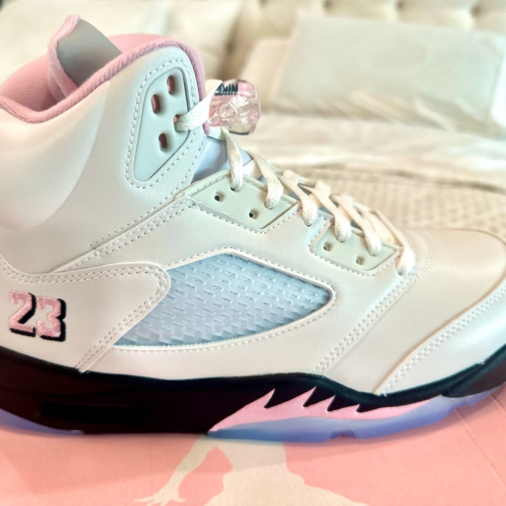 NWT Nike Air Jordan 5 Retro OG- Pre-release